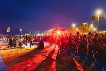 Arranca `Summerland, vive el veranoÂ´ con desfiles, expositores, gastronomía y mucha esencia playera/TA.